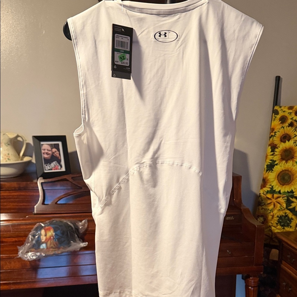 Under Armour Compression White Muscle Tee - Picture 5 of 7